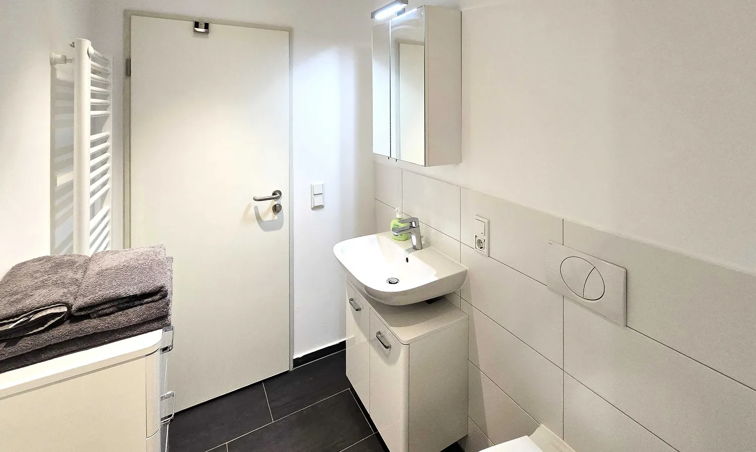 1 Zimmer Wohnung mit 30 m² in Frankfurt am Main – Bild 8