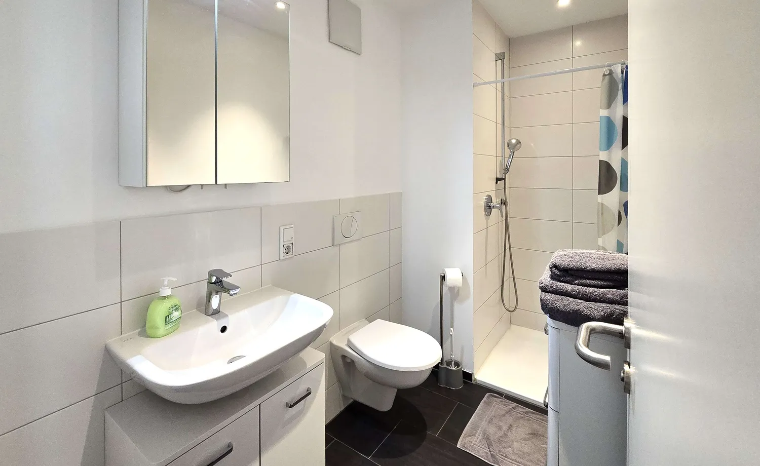 1 Zimmer Wohnung mit 30 m² in Frankfurt am Main – Bild 9