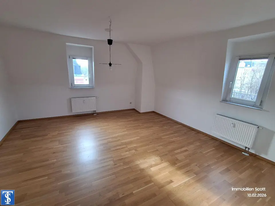2 Zimmer Wohnung mit 75 m² in Plauen – Bild 1