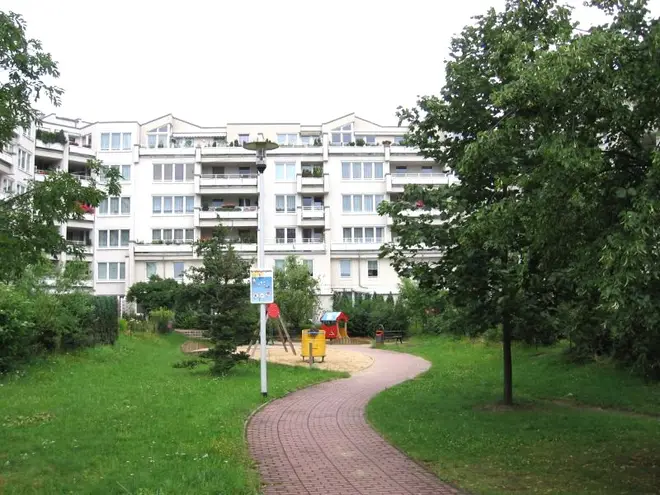 2 Zimmer Wohnung mit 71 m² in Dresden – Bild 1