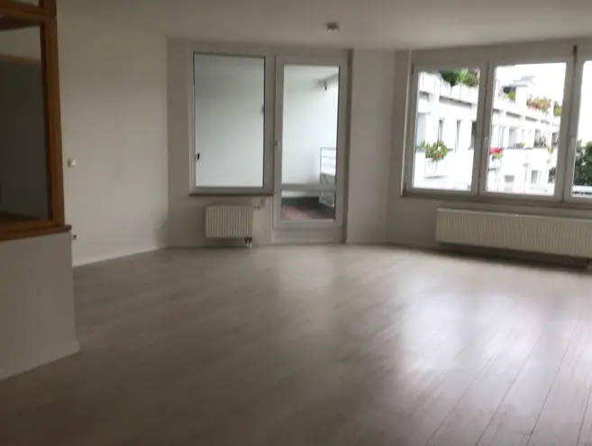 2 Zimmer Wohnung mit 71 m² in Dresden – Bild 6