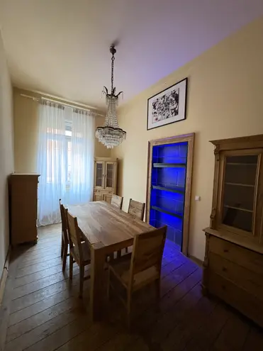 5 Zimmer Wohnung mit 130 m² in Karlsruhe – Bild 3