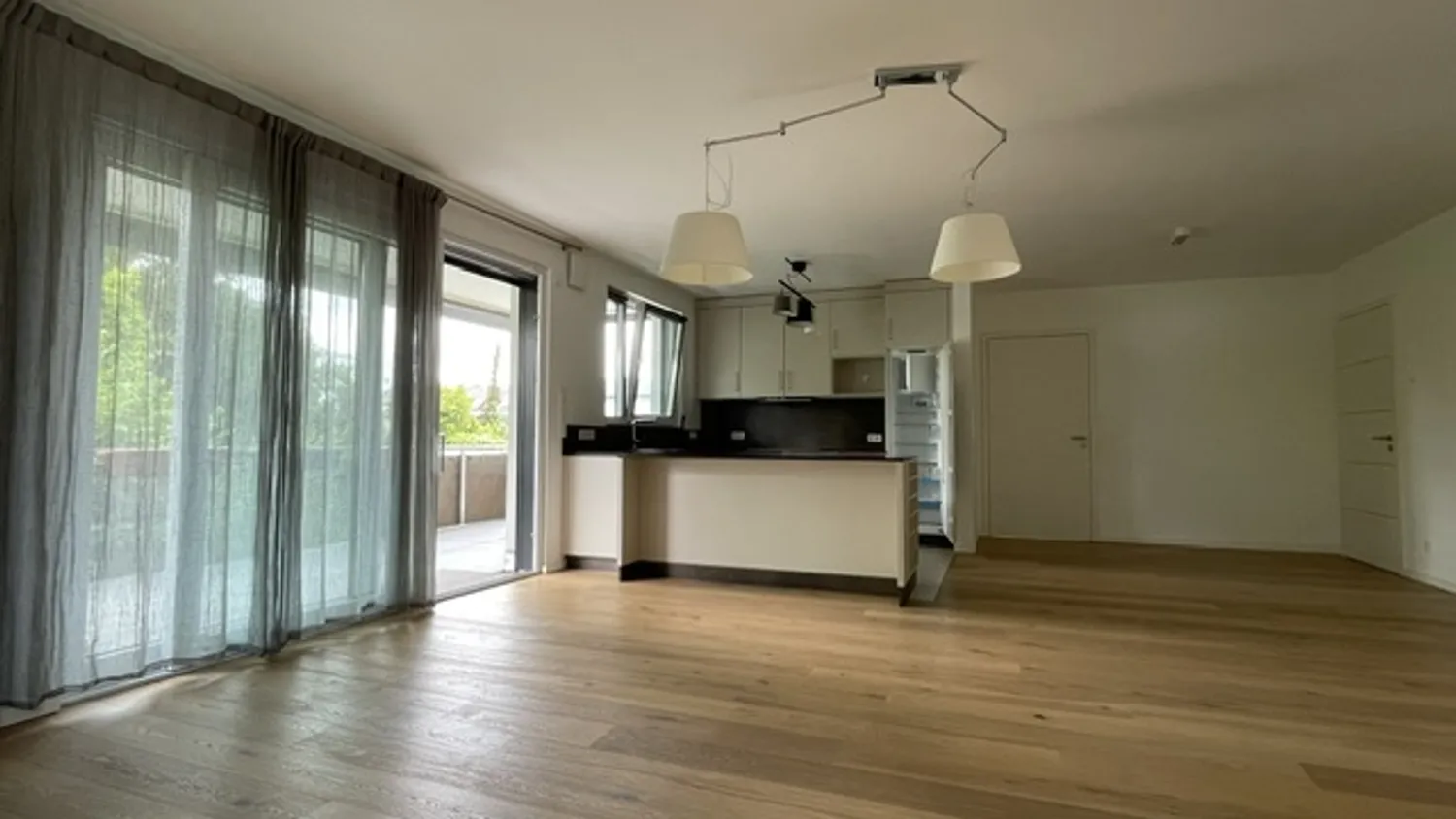 4 Zimmer Wohnung mit 119 m² in Wiesbaden – Bild 2