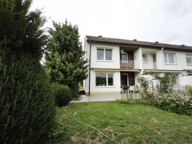 6 Zimmer Haus mit 135 m² in Augsburg – Bild 1