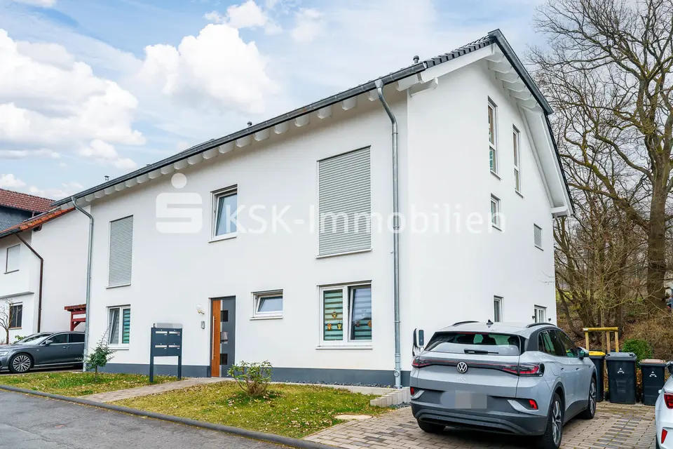 4 Zimmer Wohnung mit 121 m² in Königswinter – Bild 1