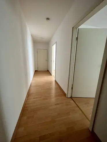2 Zimmer Wohnung mit 55 m² in Halle (Saale) – Bild 2