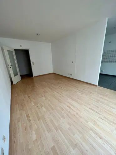 2 Zimmer Wohnung mit 55 m² in Halle (Saale) – Bild 3