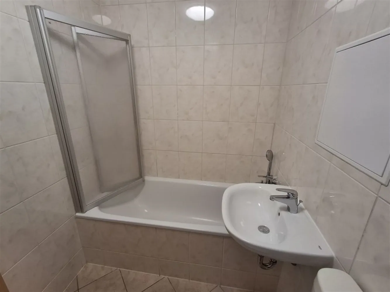 2 Zimmer Wohnung mit 55 m² in Gera – Bild 4