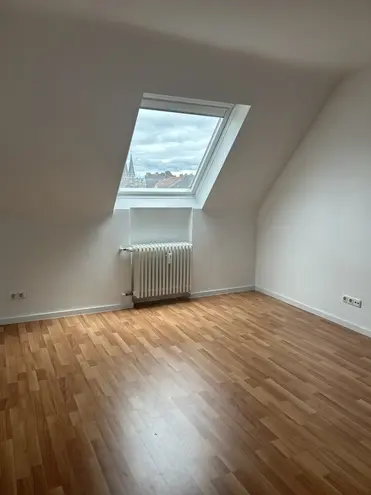 1 Zimmer Wohnung mit 30 m² in Wiesbaden – Bild 1