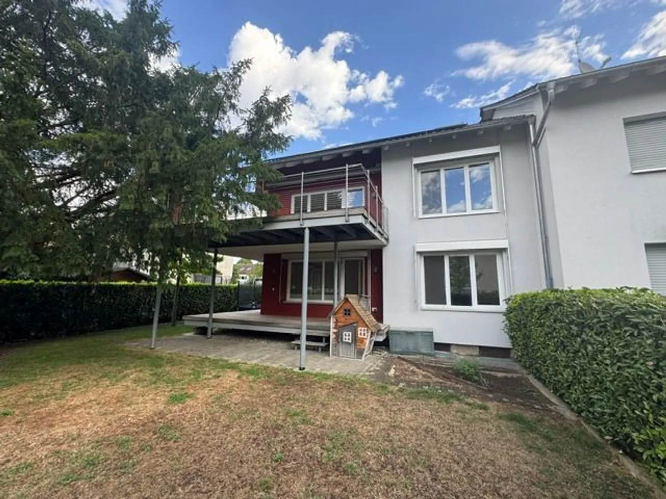 6 Zimmer Wohnung mit 192 m² in Freiburg im Breisgau – Bild 1