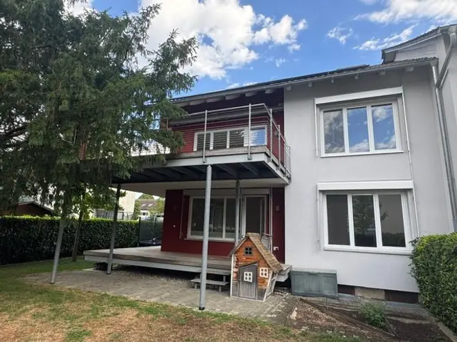 6 Zimmer Wohnung mit 192 m² in Freiburg im Breisgau – Bild 5