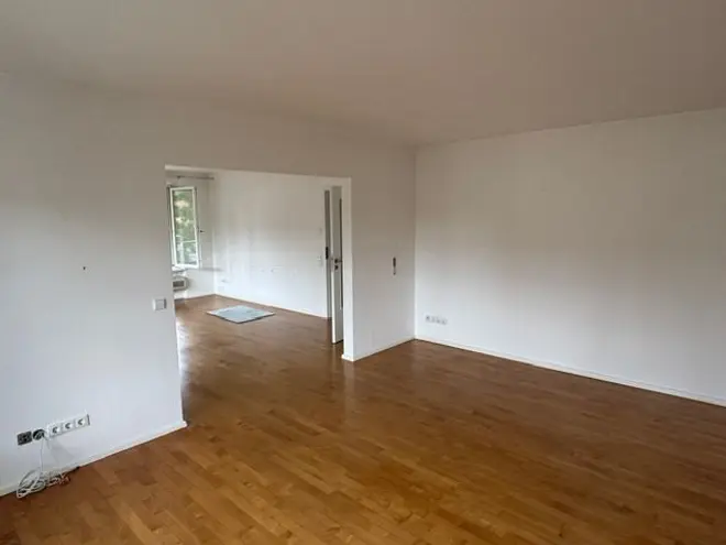 6 Zimmer Wohnung mit 192 m² in Freiburg im Breisgau – Bild 9