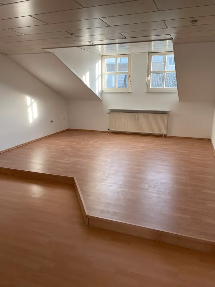 3 Zimmer Wohnung mit 87 m² in Pforzheim – Bild 1