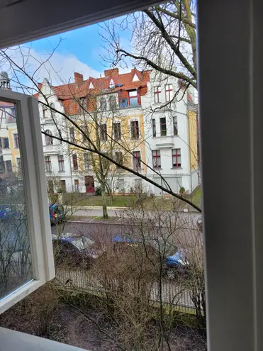 3 Zimmer Wohnung mit 135 m² in Berlin – Bild 2