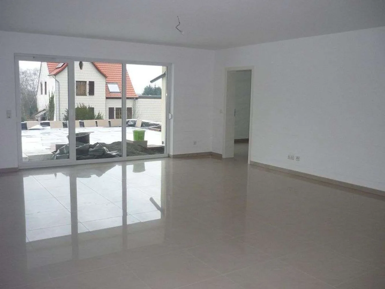 2 Zimmer Wohnung mit 70 m² in Homburg – Bild 2