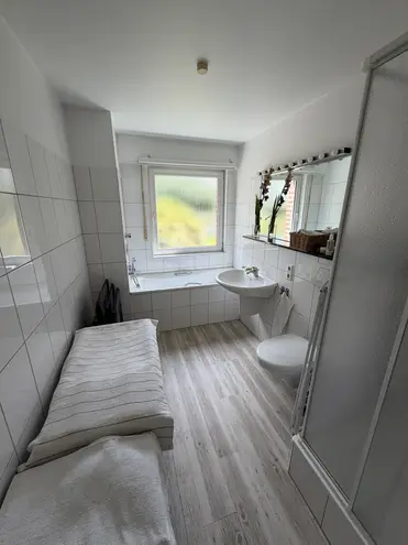 2 Zimmer Wohnung mit 74 m² in Krefeld – Bild 6