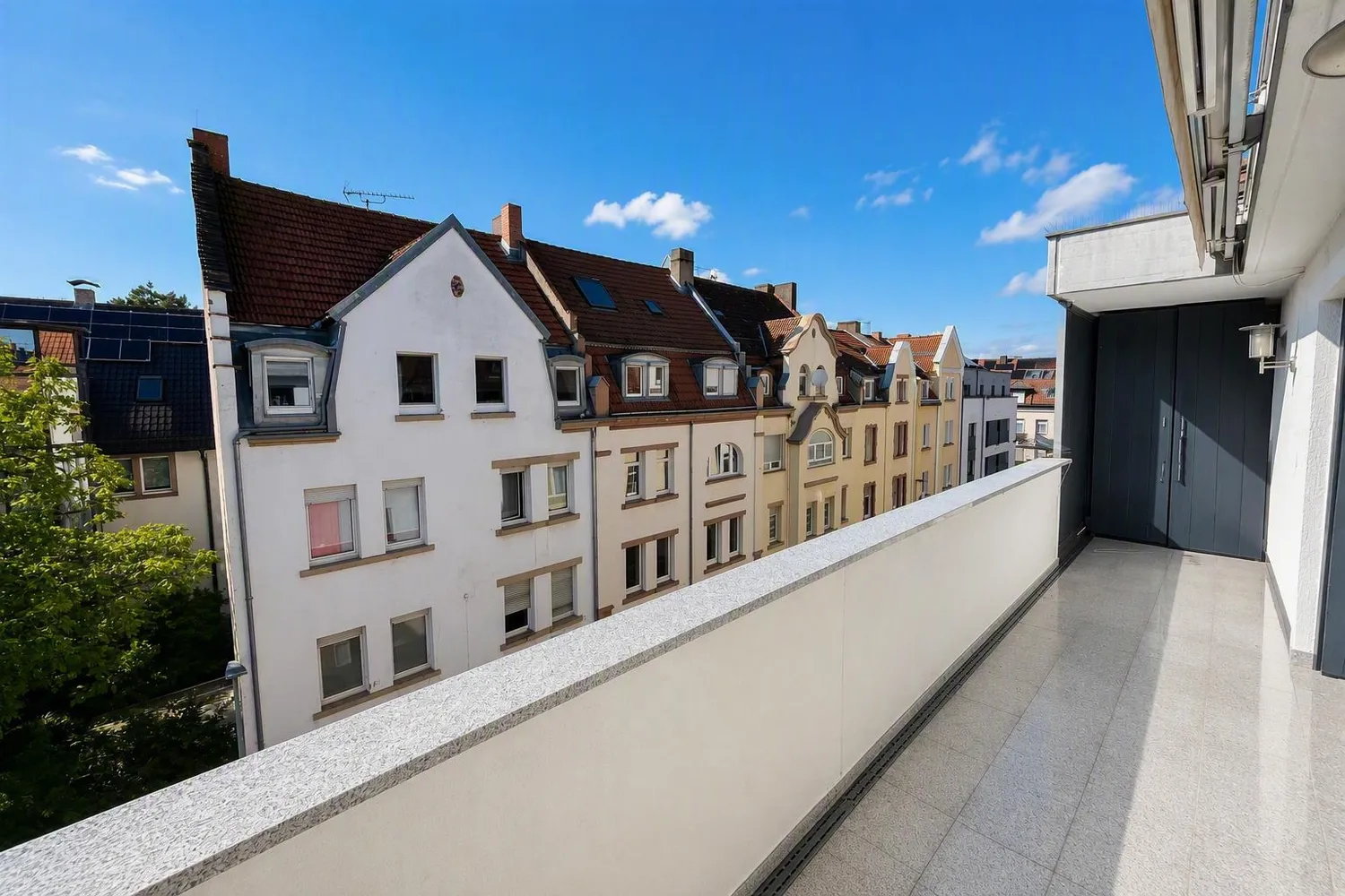6 Zimmer Wohnung mit 160 m² in Aschaffenburg – Bild 3