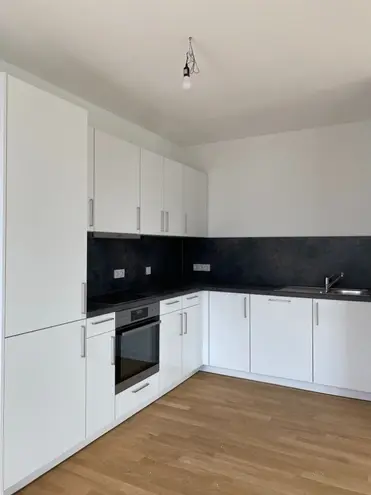 2 Zimmer Wohnung mit 86 m² in Kiel – Bild 2