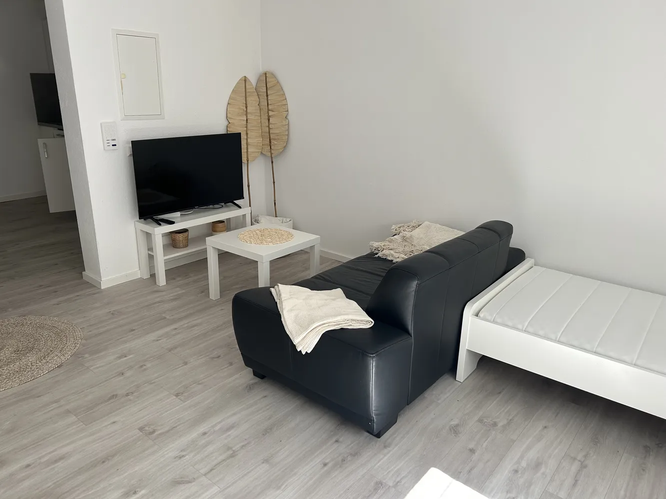 2 Zimmer Wohnung mit 42 m² in Friedrichshafen – Bild 2