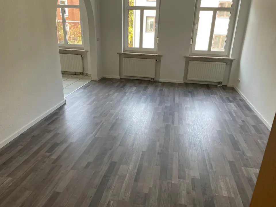 3 Zimmer Wohnung mit 80 m² in Plauen – Bild 1