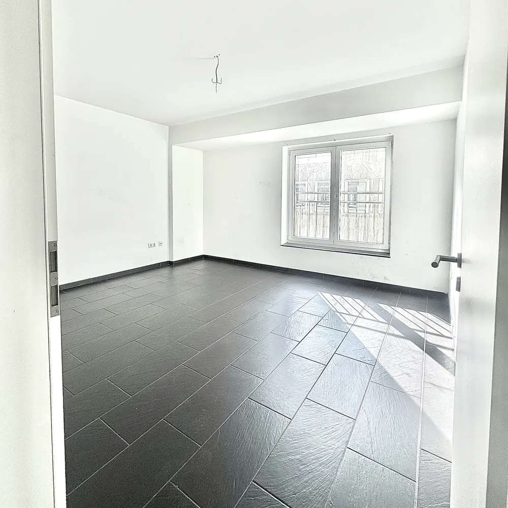 3 Zimmer Wohnung mit 77 m² in Duisburg – Bild 1