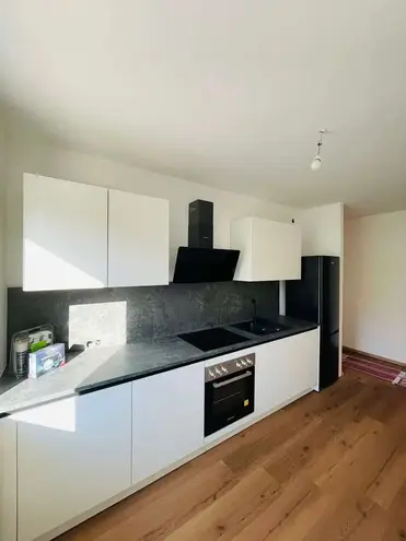 4 Zimmer Wohnung mit 98 m² in Dresden – Bild 2