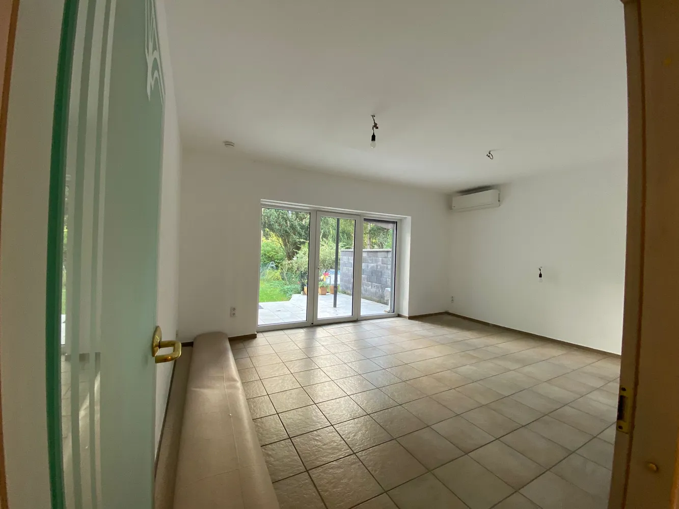 4 Zimmer Wohnung mit 105 m² in Bonn – Bild 3