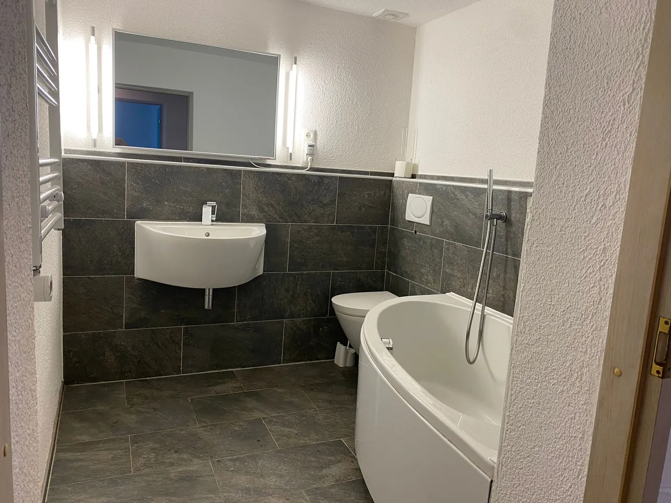 4 Zimmer Wohnung mit 105 m² in Bonn – Bild 4