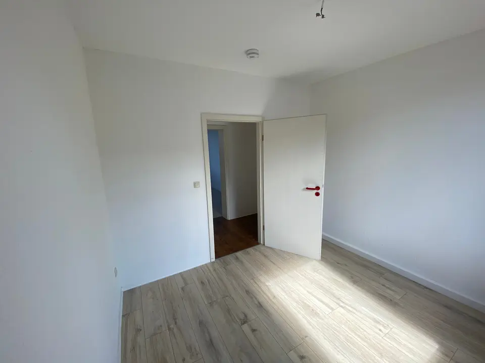 3 Zimmer Wohnung mit 70 m² in Plauen – Bild 8