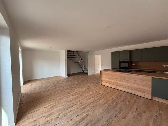 5 Zimmer Haus mit 129 m² in Norderstedt – Bild 2
