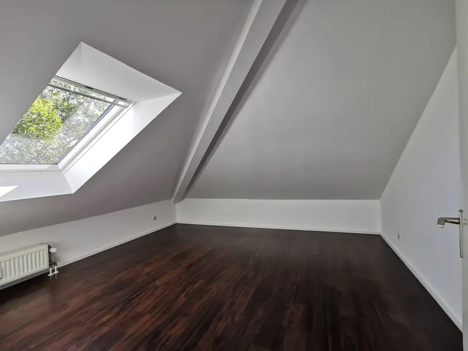 3 Zimmer Wohnung mit 100 m² in Bornheim – Bild 1