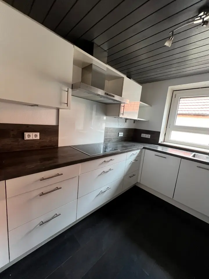 6 Zimmer Haus mit 160 m² in Würzburg – Bild 1