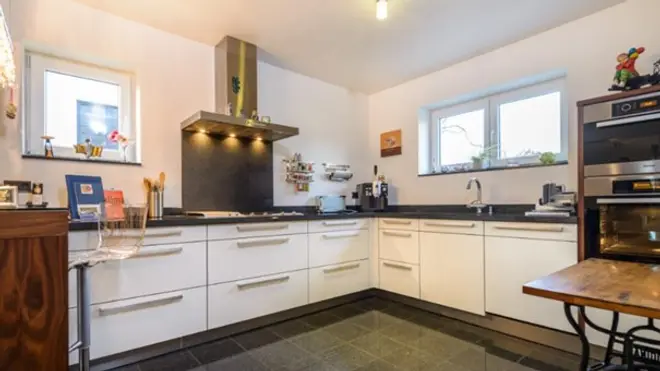 6 Zimmer Haus mit 210 m² in Köln – Bild 4