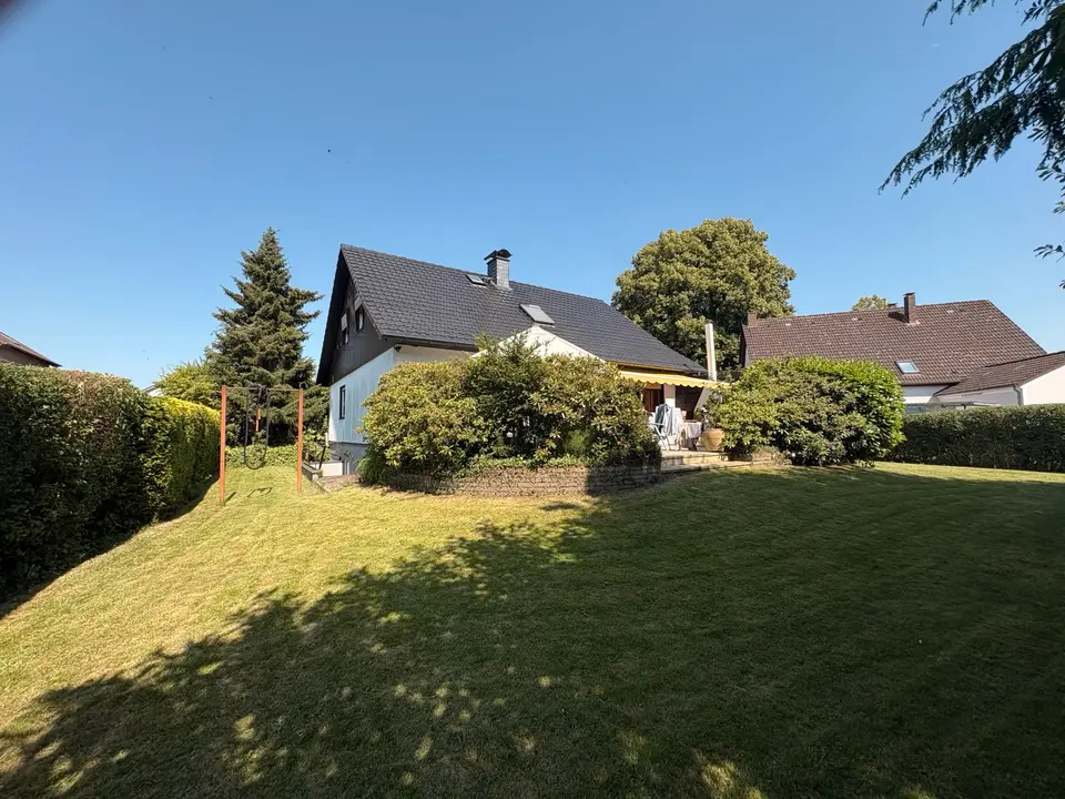 5 Zimmer Haus mit 140 m² in Detmold – Bild 3