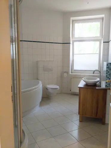 3 Zimmer Wohnung mit 94 m² in Magdeburg – Bild 2