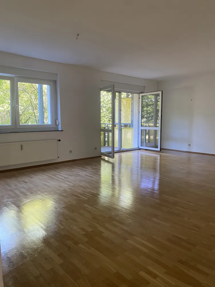 3 Zimmer Wohnung mit 107 m² in Karlsruhe – Bild 2