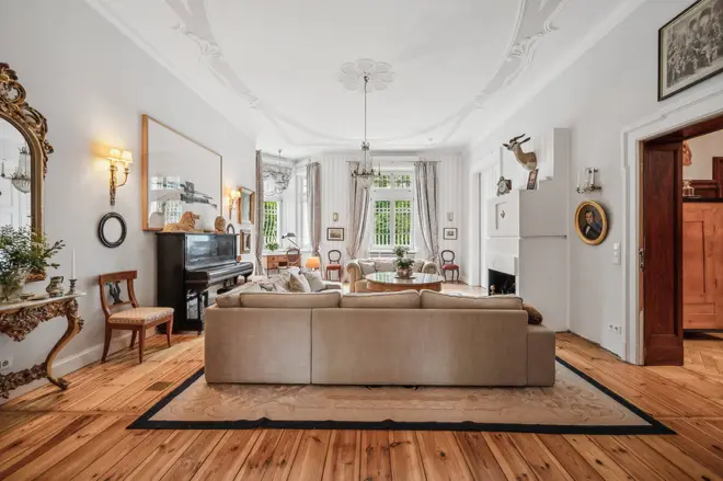 14 Zimmer Haus mit 705 m² in Berlin – Bild 6