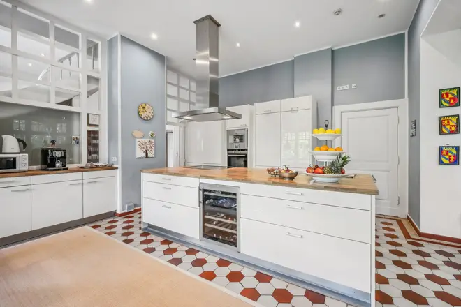 14 Zimmer Haus mit 705 m² in Berlin – Bild 9