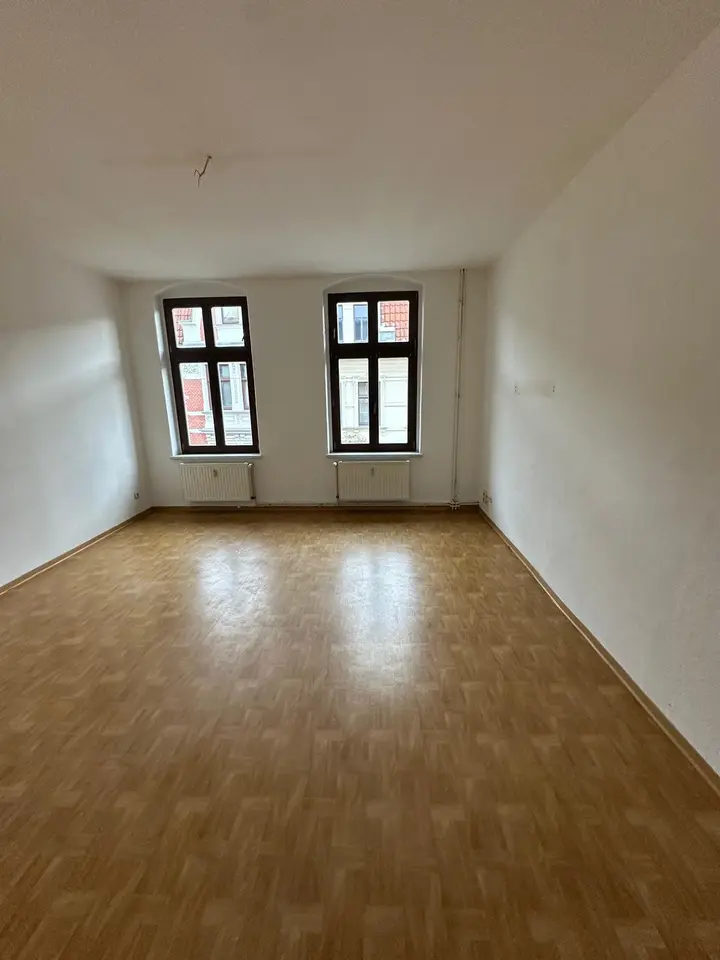 3 Zimmer Wohnung mit 98 m² in Magdeburg – Bild 1