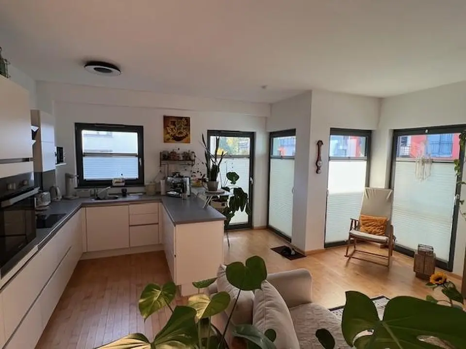 3 Zimmer Wohnung mit 105 m² in Rostock – Bild 1