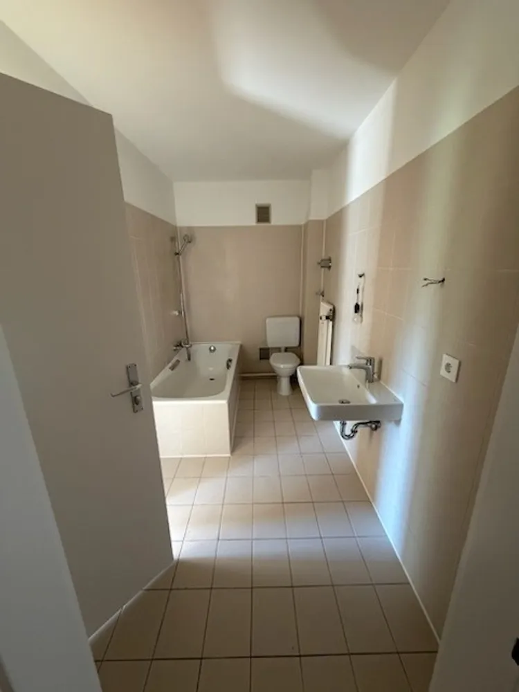 3 Zimmer Wohnung mit 79 m² in Würzburg – Bild 5