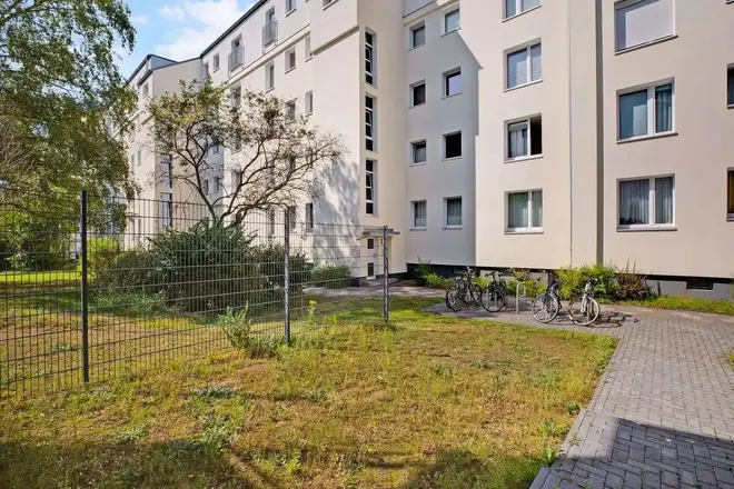 2 Zimmer Wohnung mit 67 m² in Berlin – Bild 2