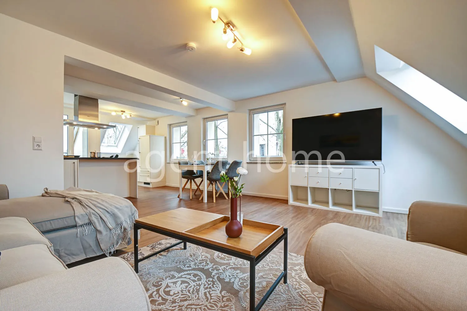 4 Zimmer Wohnung mit 120 m² in Sindelfingen – Bild 1