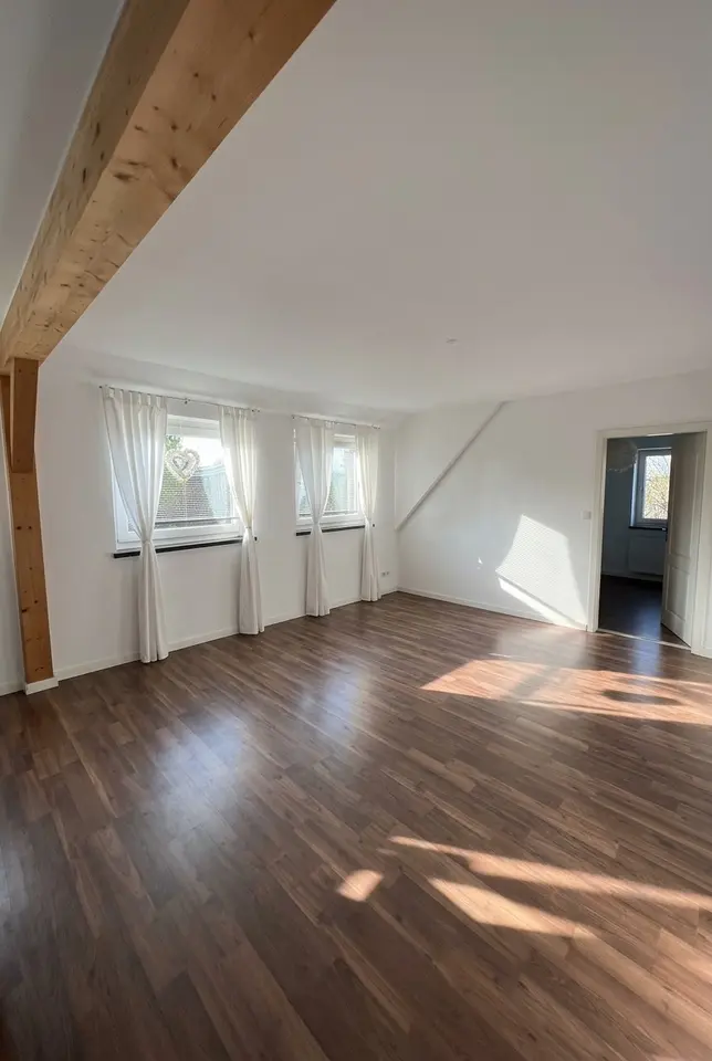 6 Zimmer Wohnung mit 150 m² in Winsen (Luhe) – Bild 1