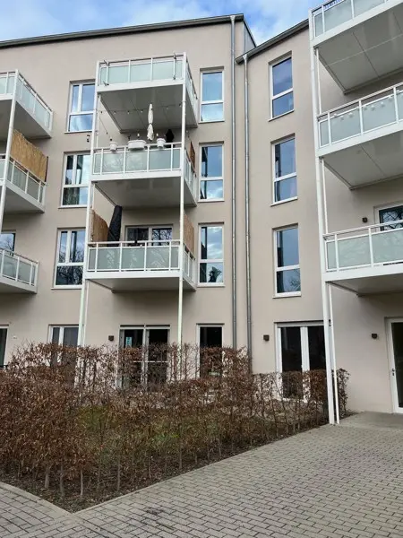2 Zimmer Wohnung mit 75 m² in Dresden – Bild 5