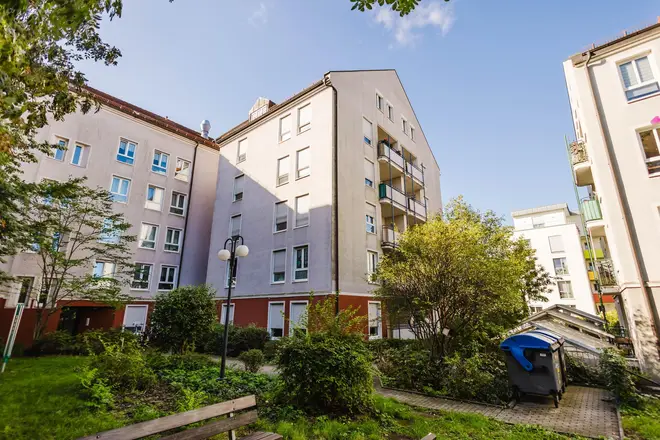 2 Zimmer Wohnung mit 65 m² in Dresden – Bild 1
