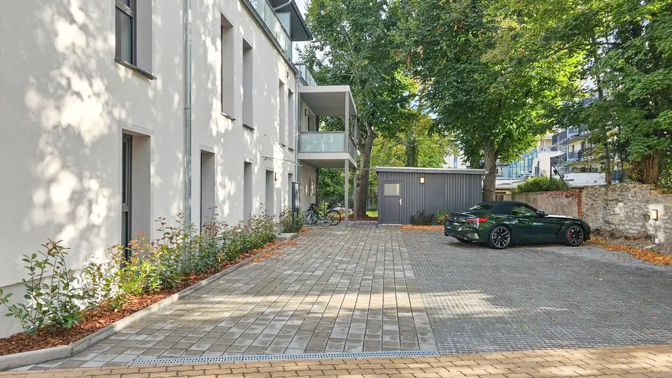 4 Zimmer Wohnung mit 117 m² in Dresden – Bild 2