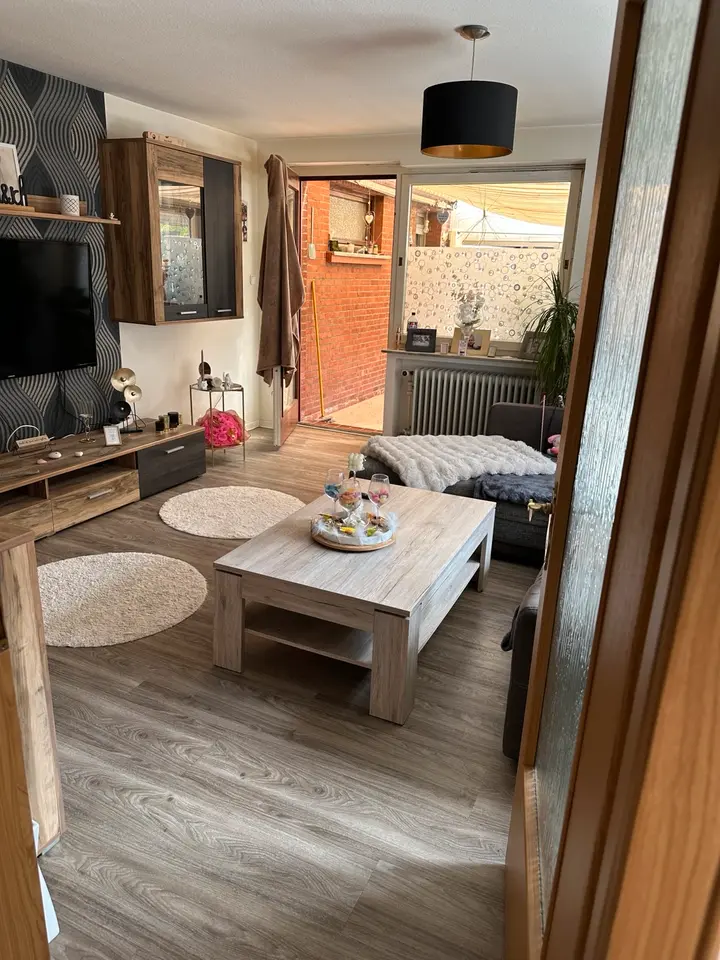 2 Zimmer Wohnung mit 90 m² in Emden – Bild 1