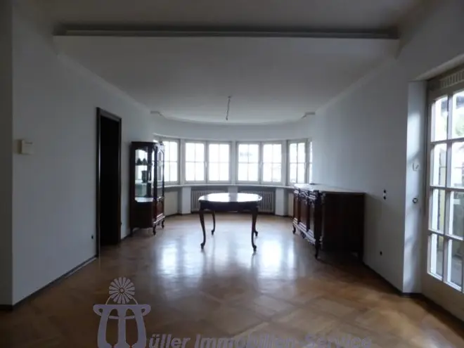 7 Zimmer Haus mit 320 m² in Homburg – Bild 6