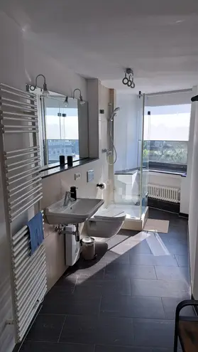 2 Zimmer Wohnung mit 50 m² in Köln – Bild 9